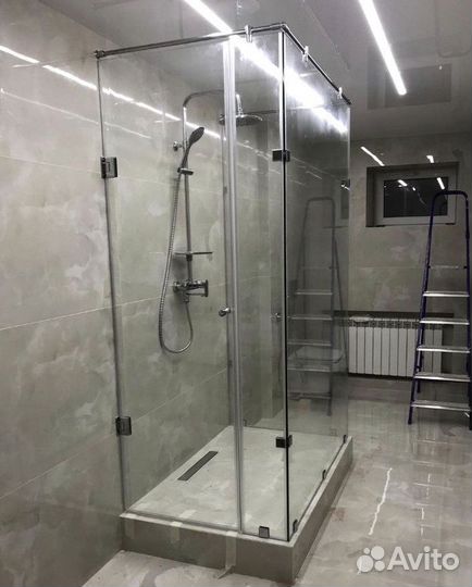 Душевой уголок, дверь в нишу, перегородка