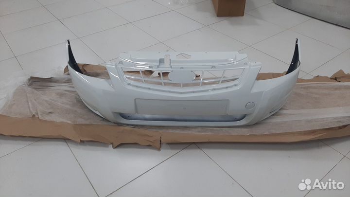 Бампер передний на LADA priora 2