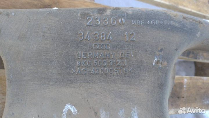 Рычаг нижний задний правый Audi A4 B8 1.8 T 2009