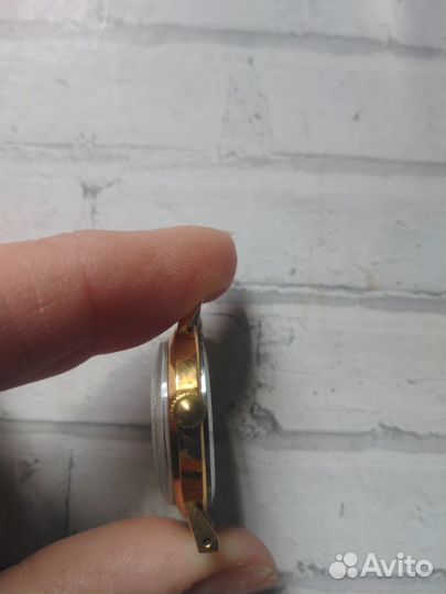 Часы женские наручные Заря СССР