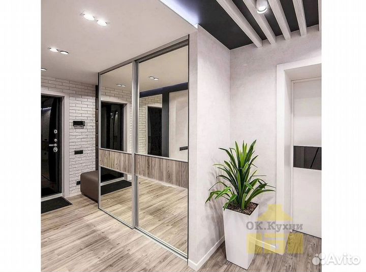 Шкаф распашной