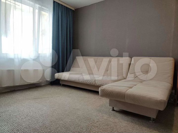 2-к. квартира, 75,4 м², 10/17 эт.