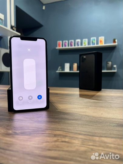iPhone 11 Pro Max, 64 ГБ