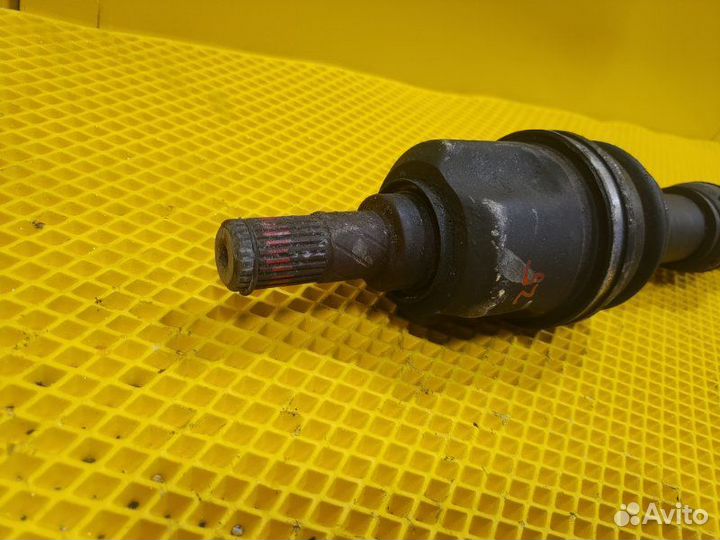 Привод передний правый Nissan Primera P11 QG18DE