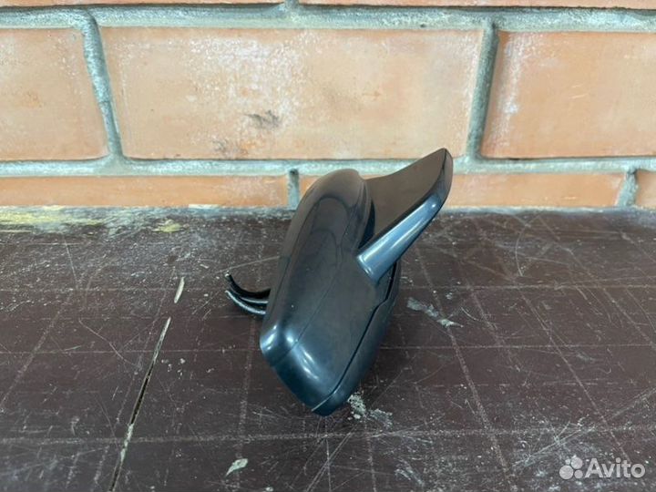 Антенна Land Rover Discovery Sport 1