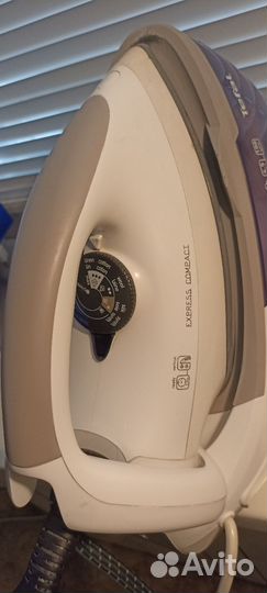 Утюг с парогенератором tefal