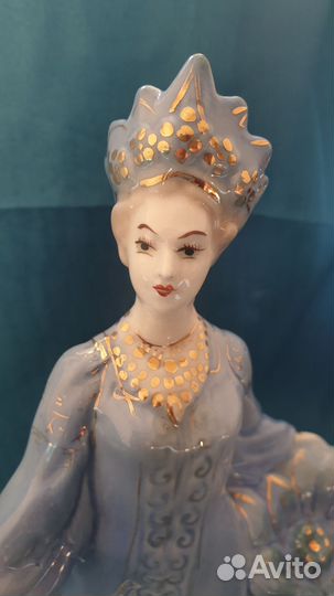 Статуэтка хозяйка медной горы гжель