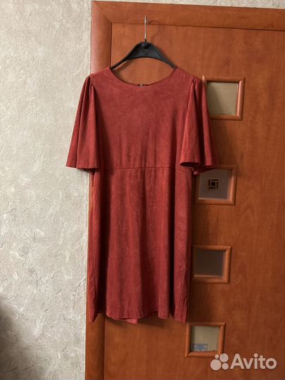 Велюровое платье 42, рукава клеш