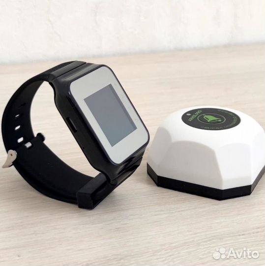 Кнопка вызова официанта, часы-пейджер персонала