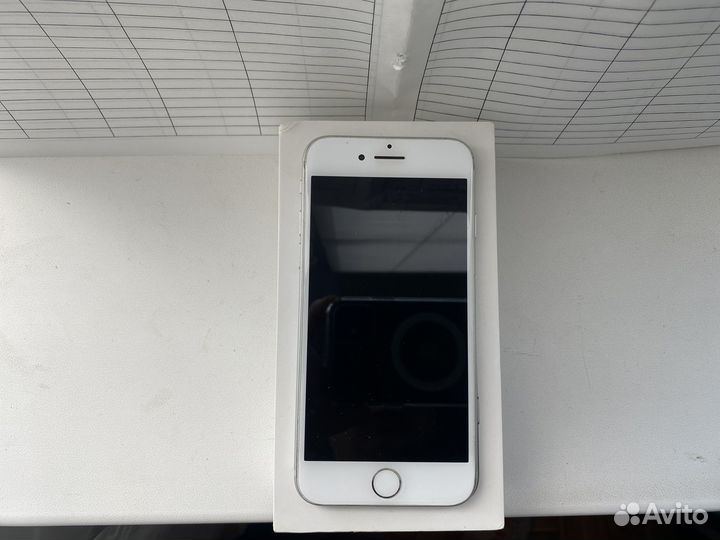 iPhone 7, 32 ГБ