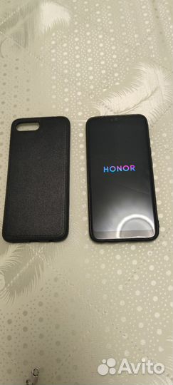 HONOR 10, 4/64 ГБ