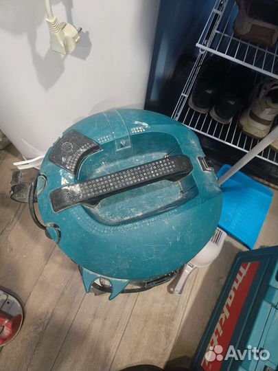Пылесос Makita VC2512L