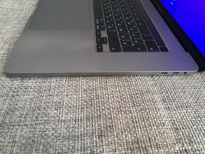 Macbook pro 16 2019 i7