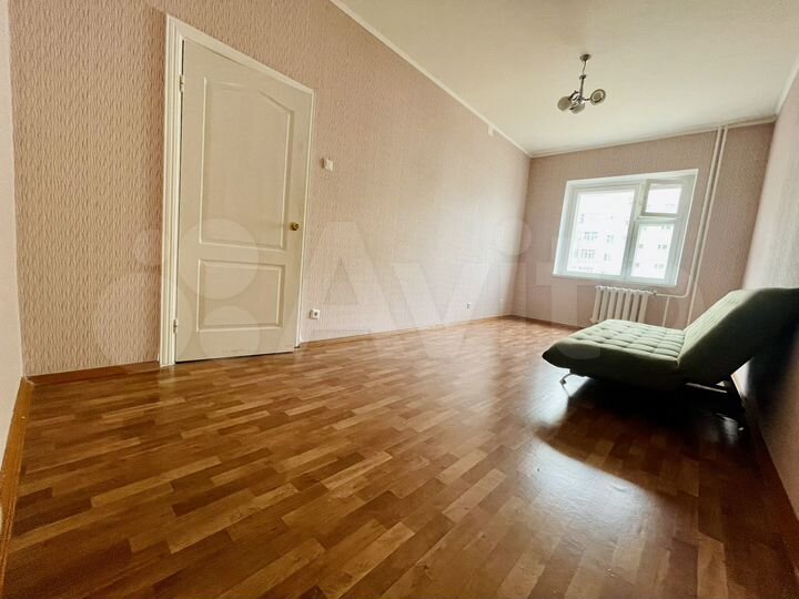 2-к. квартира, 57 м², 4/9 эт.