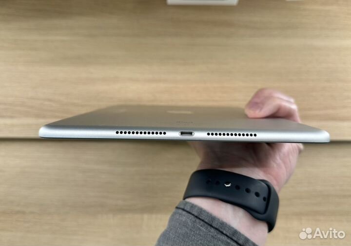 iPad 7 2019г