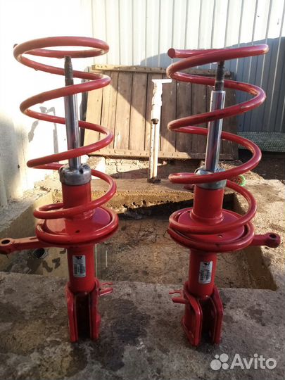 Стойки ваз 2110передние