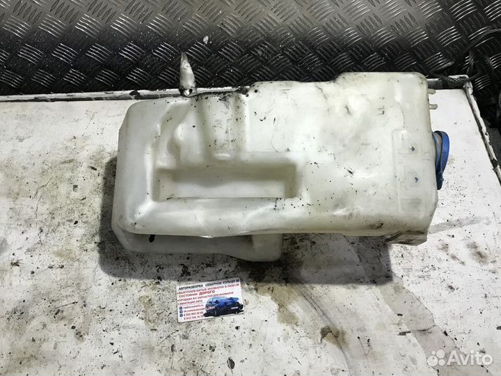 Бачок омывателя Ауди 100 C4 Audi 100 C4