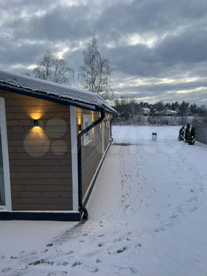 Коттедж 140 м² на участке 10 сот.