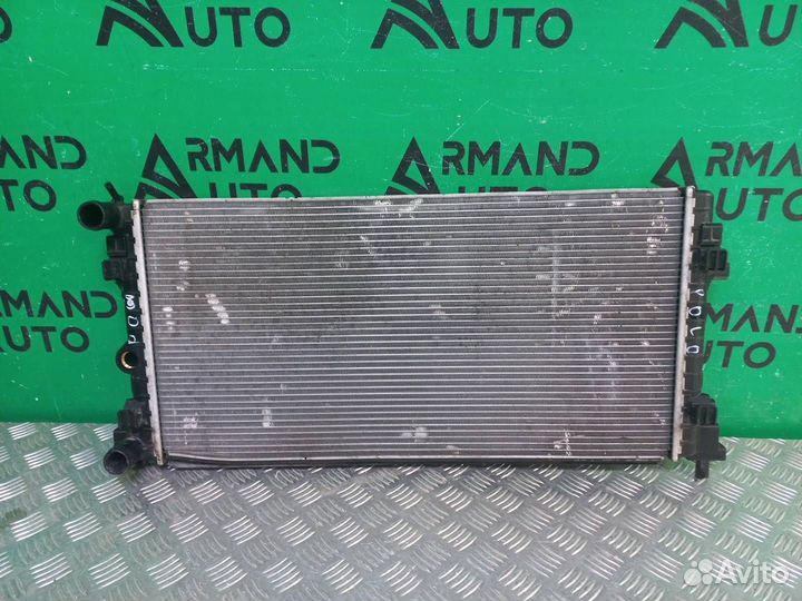 Радиатор двигателя (двс) Volkswagen Polo 5