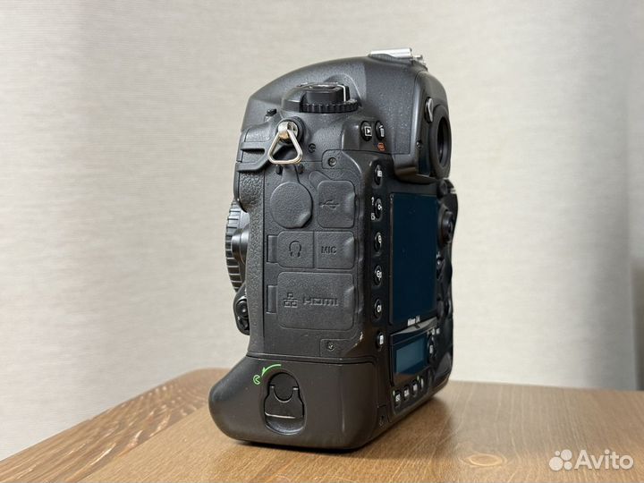 Nikon D4 Body (пробег 147тыс)