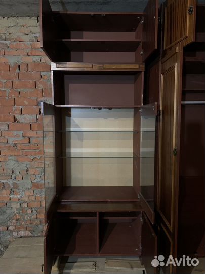 Шкаф сервант