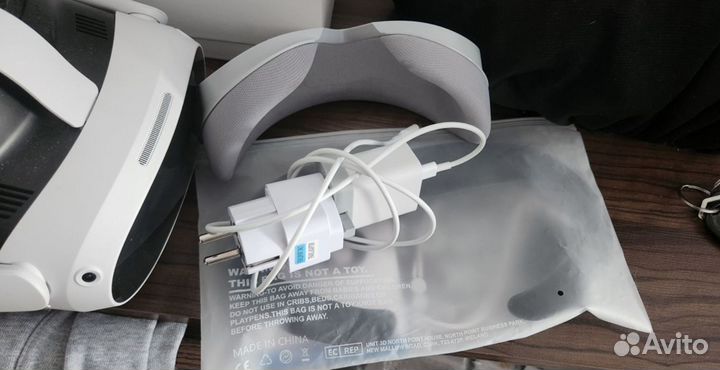 VR очки Pico 4 и аксессуары
