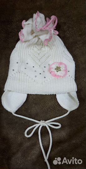 Польская брендовая шапка для девочки