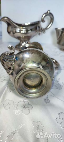 Чайник и соусники