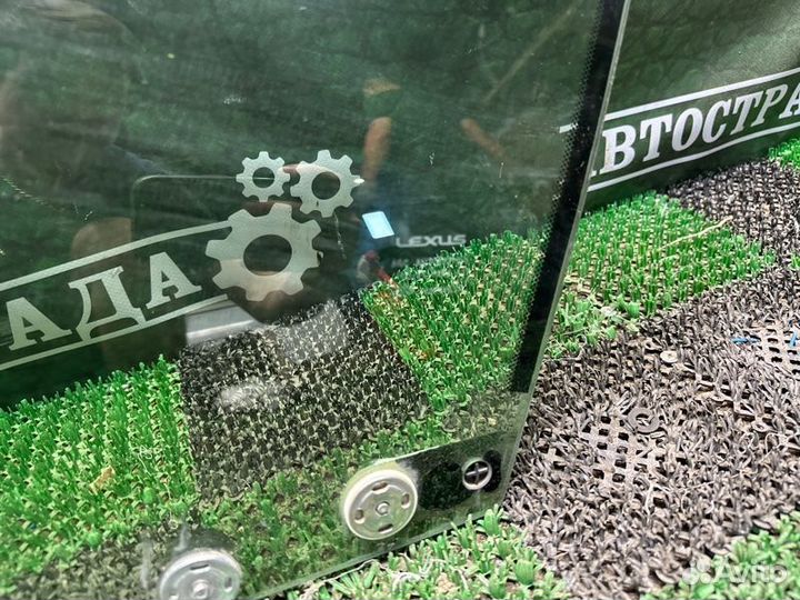 Стекло двери переднее левое Lexus Rc 2014-2023