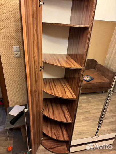 Шкаф с зеркалом бу