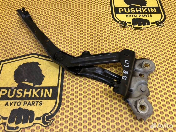 Петля капота передняя левая Skoda Superb B8 cjsa