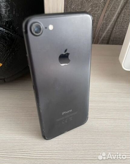 iPhone 7, 32 ГБ