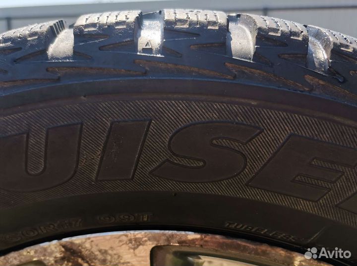 Bridgestone Ice Cruiser 5000 215/60 R17 99T