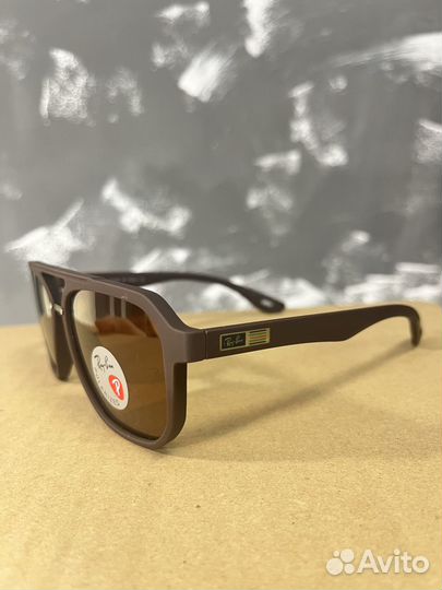 Солнцезащитные очки унисекс Ray Ben