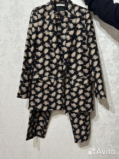 Брючный костюм Mango