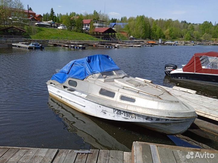 Катер Амур с мотором yamaha 100