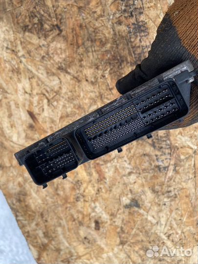 Блок управления гибридом efi Toyota Crown S200