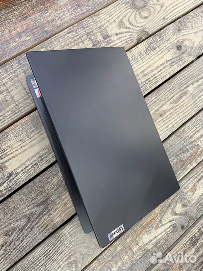 Новый ноутбук Lenovo V15 Ryzen7 8gb/512gb