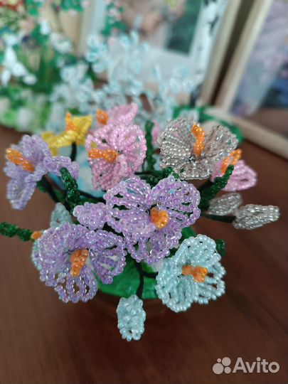 Цветы из бисера