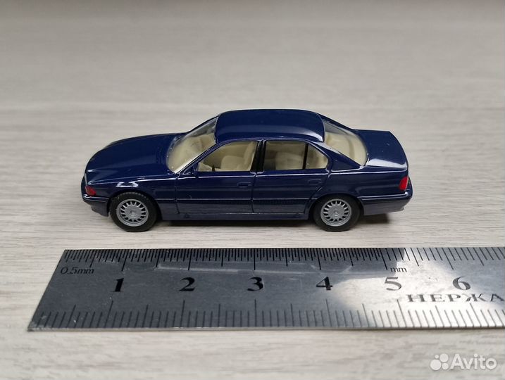 BMW 7er E38 (1994-2001) 740i синий