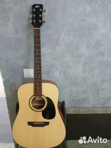 Акустическая гитара
