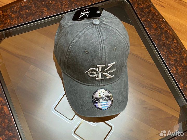 Кепка Calvin Klein tygveddi