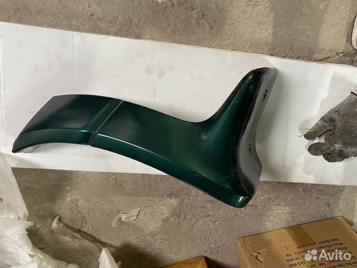 Брызговик задний левый Suzuki Escudo TD52W