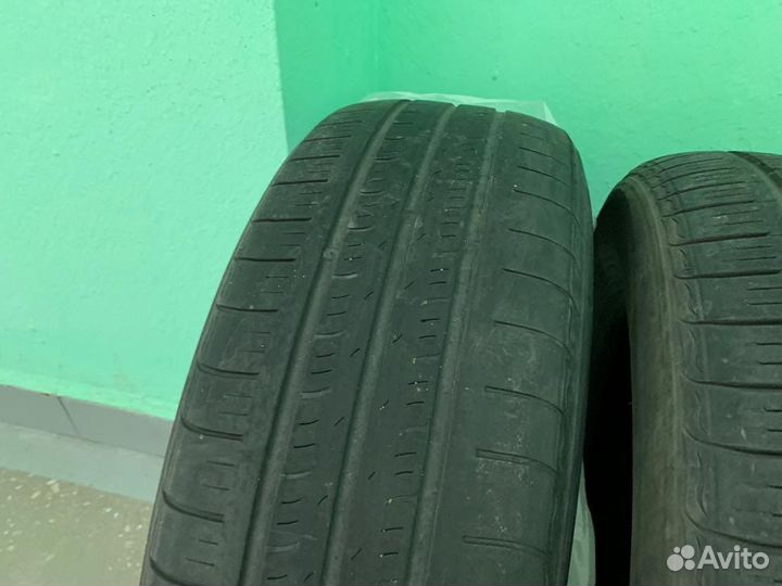 Kumho Sense KR26 215/65 R16 98H