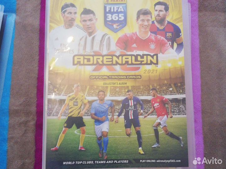 Альбом panini fifa 2021