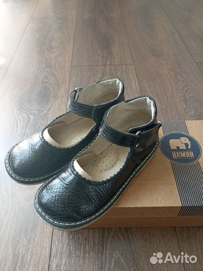 Туфли для девочки 18-18.5 см по стельке