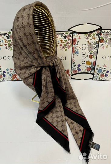 Платок шаль Gucci 130/130 тонкая шерсть