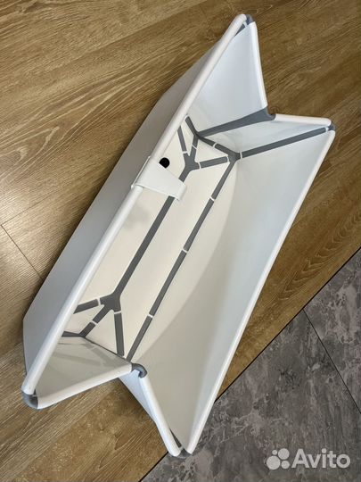 Детская ванна Stokke с горкой