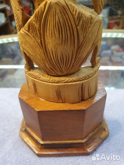 Статуэтка резная.Дерево