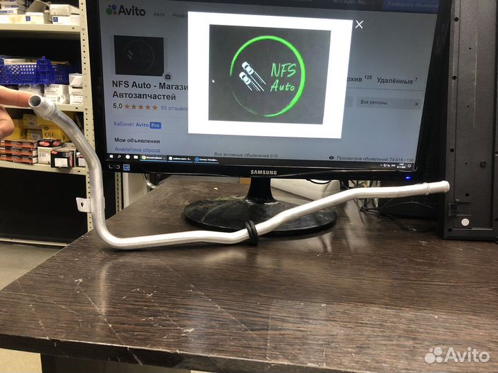 Трубка системы охлаждения на Mercedes W204 W447